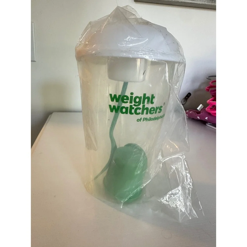 Weight Watchers Salad Shaker Cup with‎ Fork and Dressing Container Green White